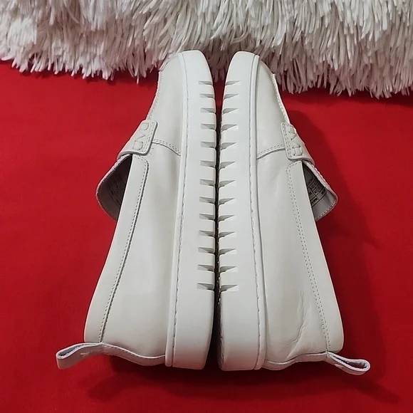 Vionic Uptown Penny Loafer - Picture 6 of 10